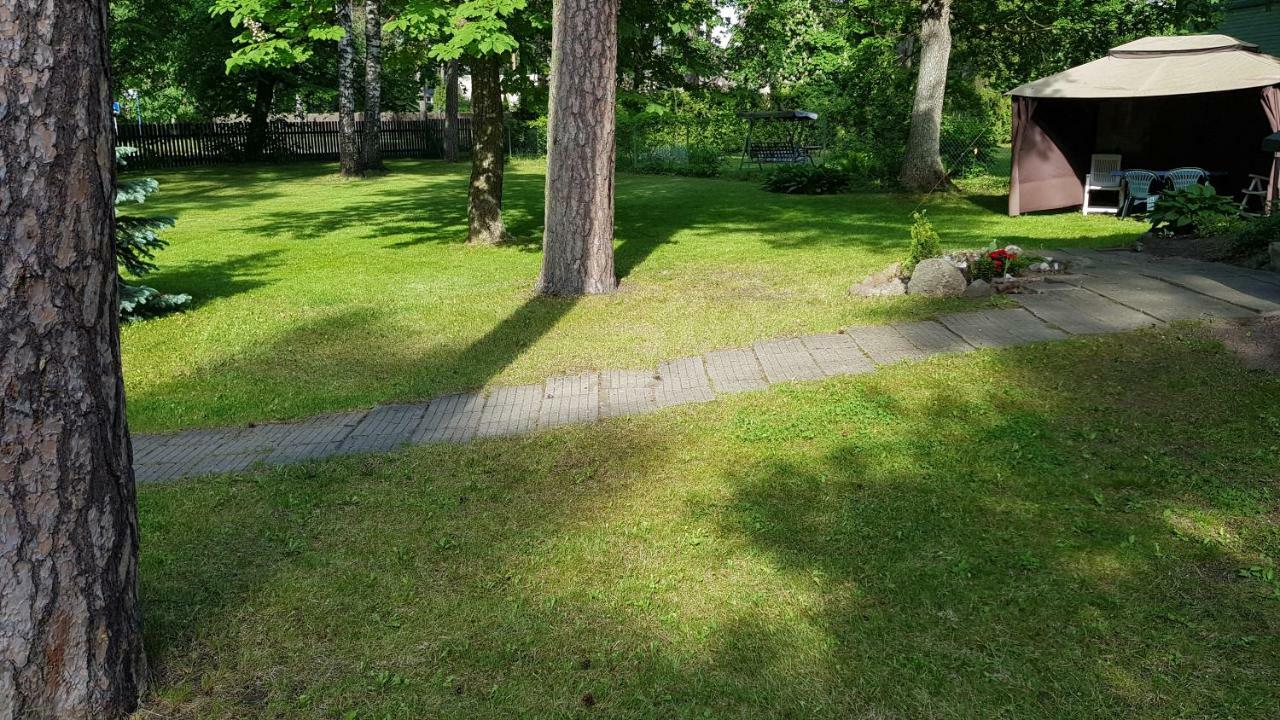 Mini-House With Garden In Jurmala Villa Esterno foto